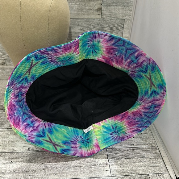 Pink green tie dye summer beach bucket hat - Picture 4 of 4